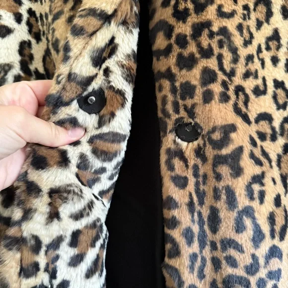 Leopard Print Faux Fur Coat - Picture 4 of 7